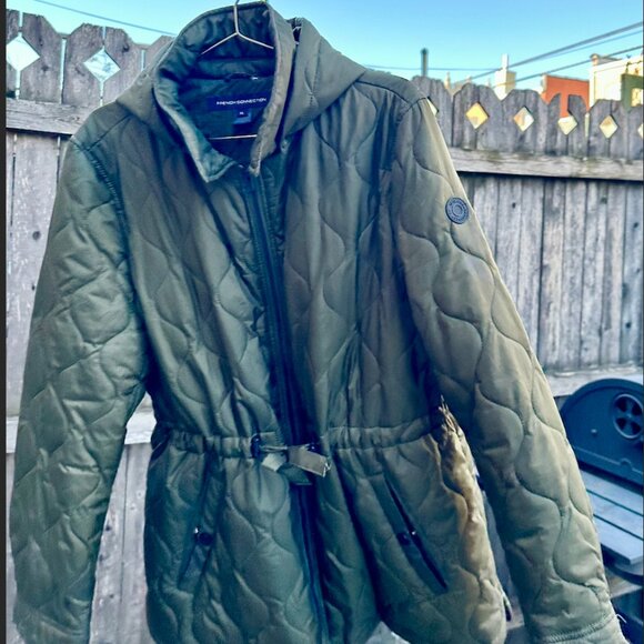 French Connection Quilted jacket, barn coat, Removable Hood, Lite Parka - Picture 6 of 7